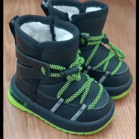 Дитячі сноубутси