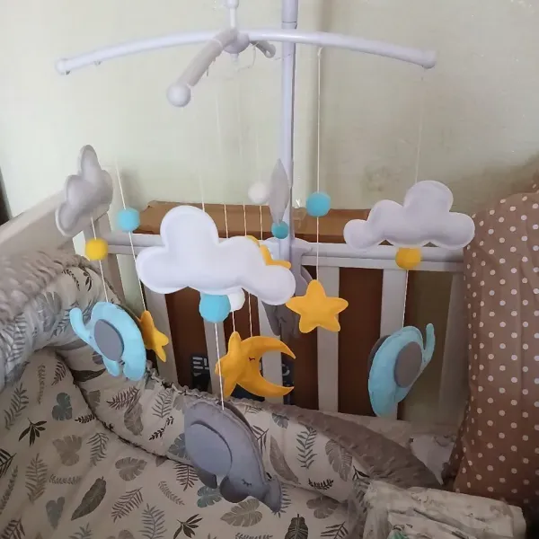 Мобіль на ліжечко