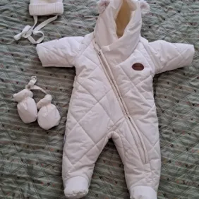 Зимовий комбінезон