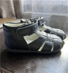 Дитячі босоніжки chicco