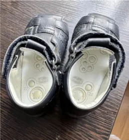 Дитячі босоніжки chicco